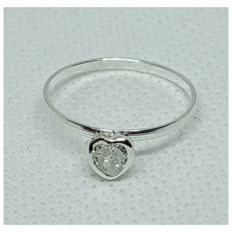 Anillo de corazon rosa  de zircnia